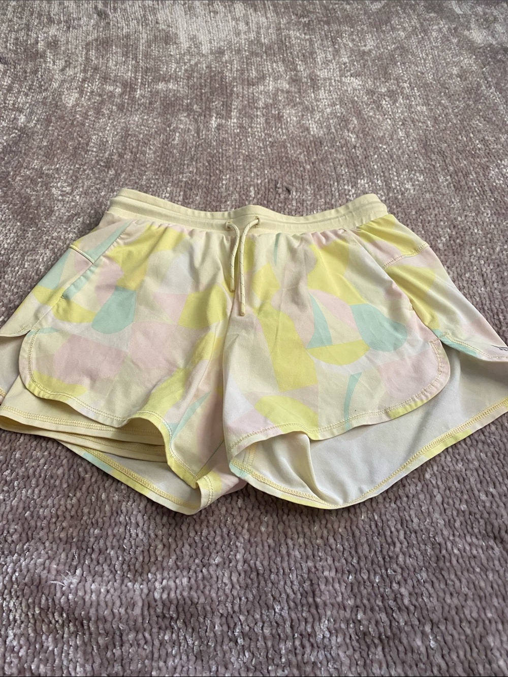 Light Yellow Pastel Print Women's Athletic Shorts